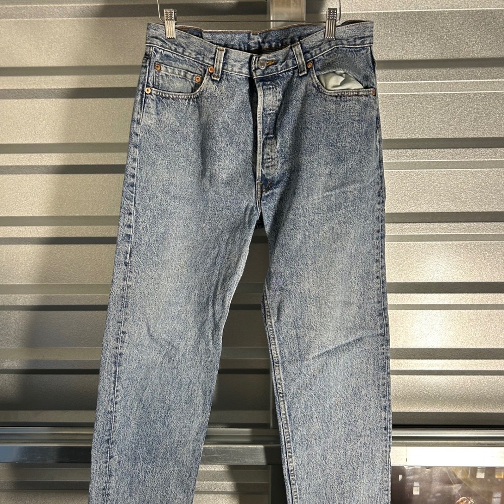 VINTAGE Levis 501 Jeans Mens W33 L30 Blue Made in USA Denim Straight Leg 90s